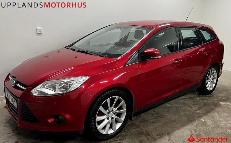 Röd Begagnad 2011 Ford Focus Kombi | 45 900 kr (Marknadspris) - Bild 1/4