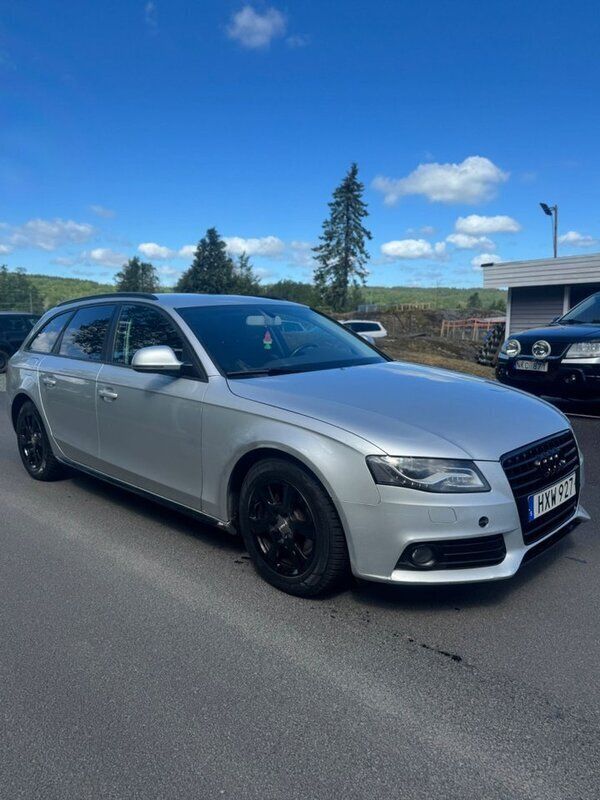 Silver Begagnad 2009 Audi A4 Comfort Kombi | 39 999 kr (Superpris) - Bild 1/4