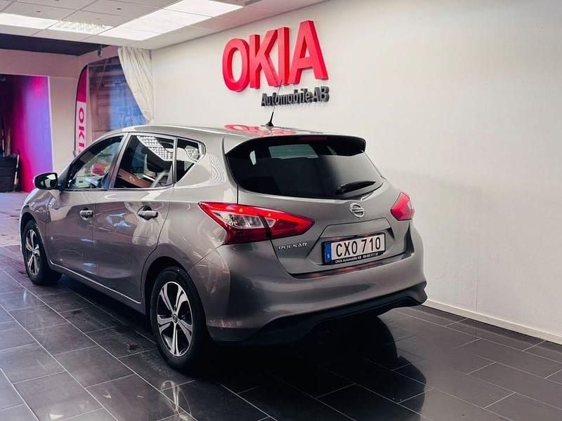 Begagnad Nissan Pulsar 116 HK (85 kW) 2018 Grå Halvkombi