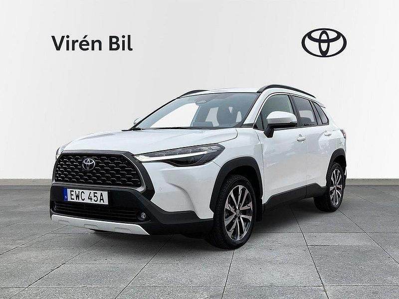 Vit Ny 2024 Toyota Corolla Cross Executive SUV | 439 000 kr (Marknadspris) - Bild 1/4