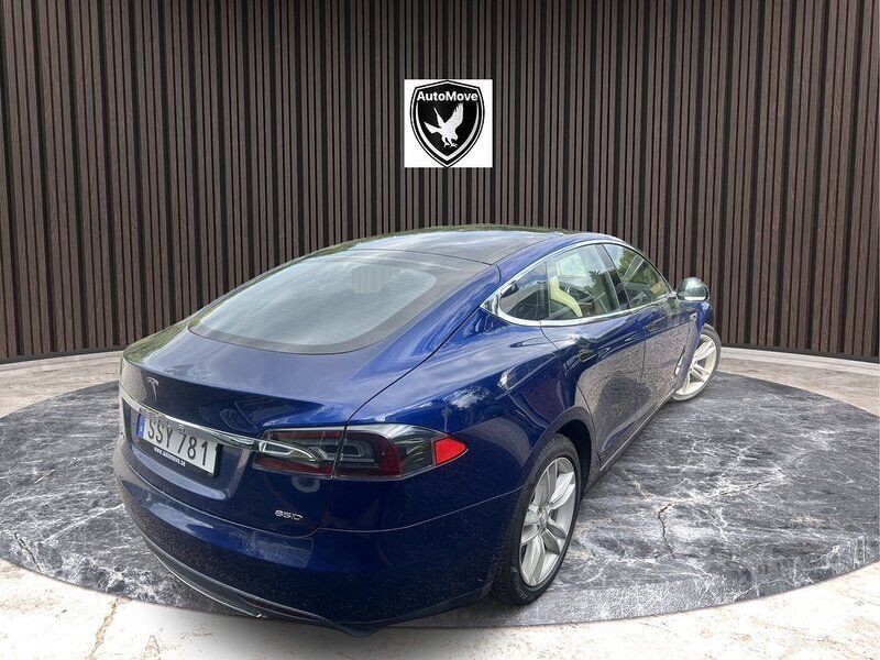 Begagnad Tesla Model S 386 kW (525 HK) 2016 Blå Halvkombi