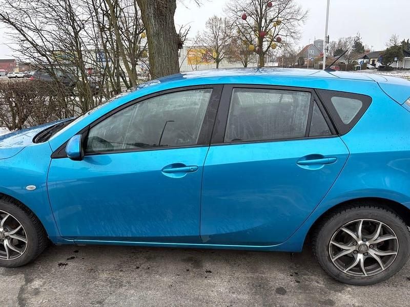 Begagnad Mazda 3 Inclusive 105 HK (77 kW) 2009