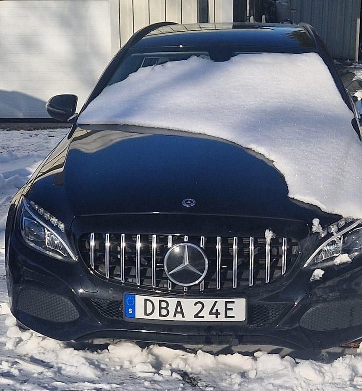 Begagnad Mercedes C220 170 HK (125 kW) 2018 Svart metallic