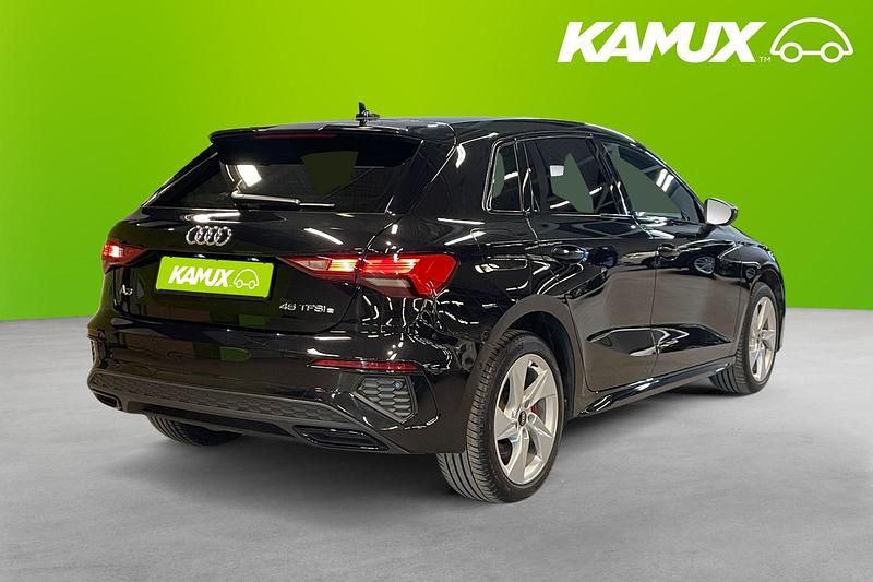 Begagnad Audi A3 Sportback e-tron 2023 Svart Halvkombi