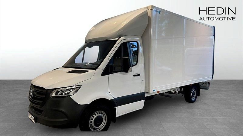 Vit (white) Begagnad 2023 Mercedes Sprinter Van | 498 750 kr (Marknadspris) - Bild 1/4