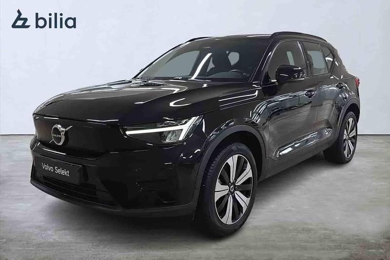 Svart Begagnad 2023 Volvo XC40 Single Motor SUV | 339 000 kr - Bild 1/1