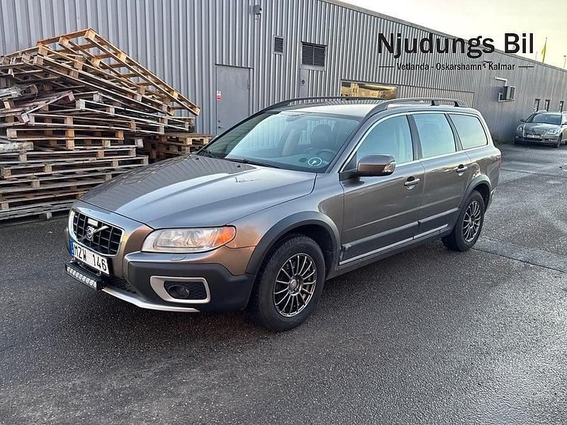 Grå Begagnad 2008 Volvo XC70 Summum Kombi | 84 900 kr (Bra pris) - Bild 1/4