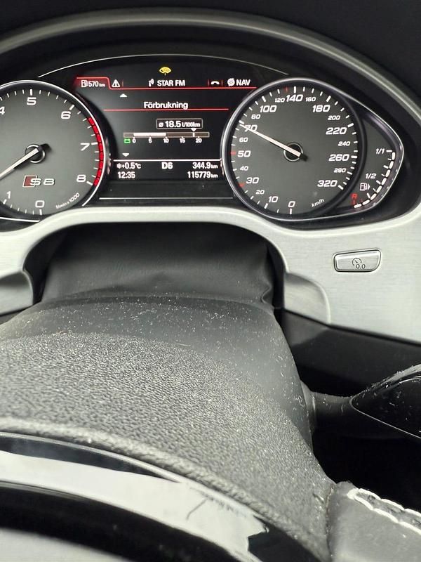 Begagnad Audi A8 520 HK (382 kW) 2013 Sedan