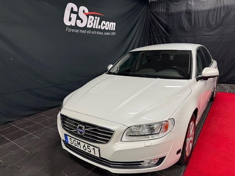 Begagnad Volvo S80 Momentum 181 HK (133 kW) 2014 Vit Sedan