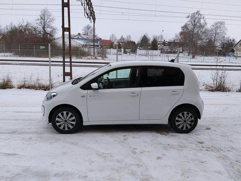 Begagnad VW e-up! 60 kW (82 HK) 2013 Vit Halvkombi