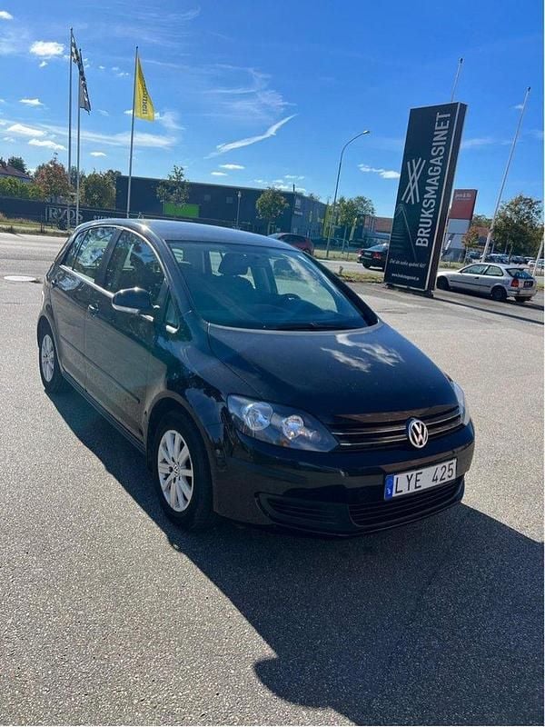 Svart Begagnad 2012 VW Golf VII Halvkombi | 78 000 kr (Superpris) - Bild 1/4