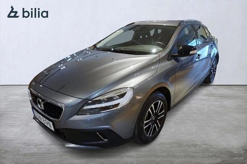 Begagnad Volvo V40 CC Plus 151 HK (111 kW) 2019 Grå Kombi