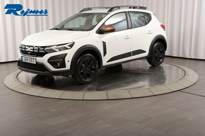 Vit Ny 2025 Dacia Sandero Extreme Halvkombi | 252 900 kr (Lite dyr) - Bild 1/4