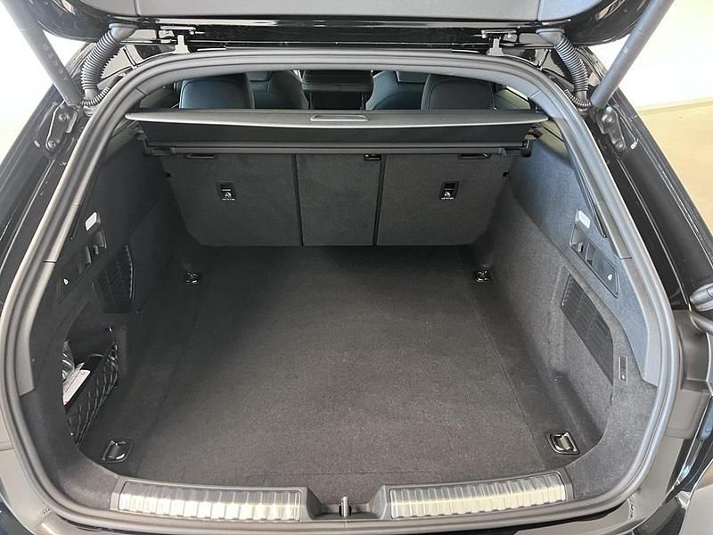 Ny Audi A5 Premium 204 HK (150 kW) 2025 Svart Kombi