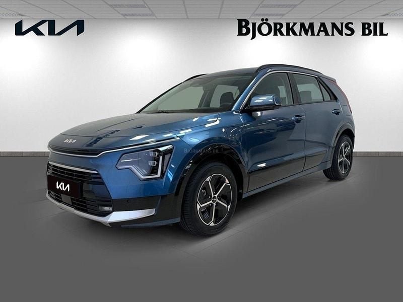 Blå (mineral blue) Ny 2025 Kia Niro SUV | 363 426 kr (Bra pris) - Bild 1/4