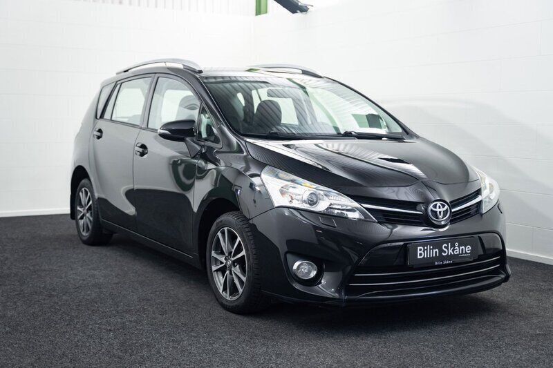 Svart Begagnad 2013 Toyota Verso Business Edition Minibuss | 114 900 kr (Marknadspris) - Bild 1/4