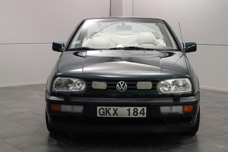 Begagnad VW Golf Cabriolet 116 HK (85 kW) 1996 Flerfärgad Cab