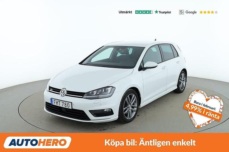 Vit Begagnad 2014 VW Golf VII R-line Halvkombi | 121 000 kr (Marknadspris) - Bild 1/4