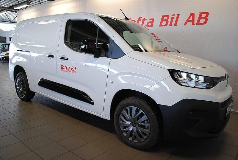 Begagnad Citroën Berlingo Business Class 131 HK (96 kW) 2025 Vit Minibuss