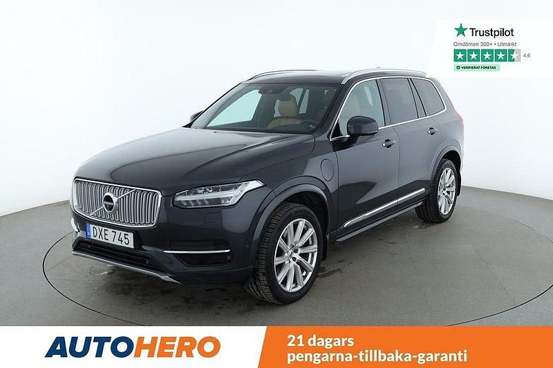 Grå Begagnad 2016 Volvo XC90 Inscription SUV | 372 000 kr (Marknadspris) - Bild 1/4