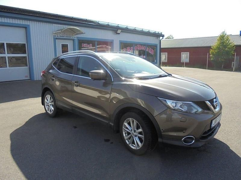 Begagnad Nissan Qashqai 116 HK (85 kW) 2014 Brun SUV