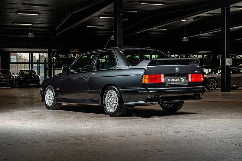 Begagnad BMW M3 194 HK (142 kW) 1986 Grå Sportkupé