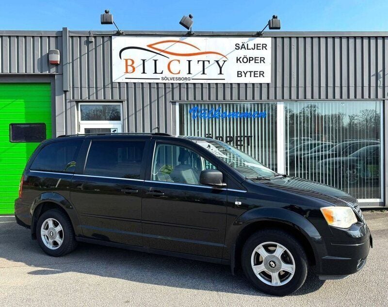 Svart Begagnad 2009 Chrysler Grand Voyager Minibuss | 59 900 kr (Marknadspris) - Bild 1/4