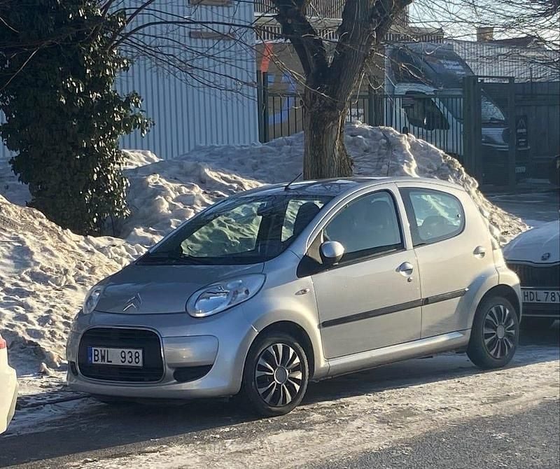 Silver Begagnad 2012 Citroën C1 Halvkombi | 51 000 kr (Superpris) - Bild 1/4