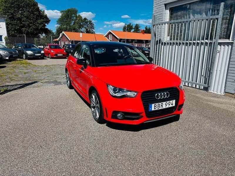 Röd Begagnad 2014 Audi A1 Sportback S-Line Halvkombi | 99 900 kr (Marknadspris) - Bild 1/4