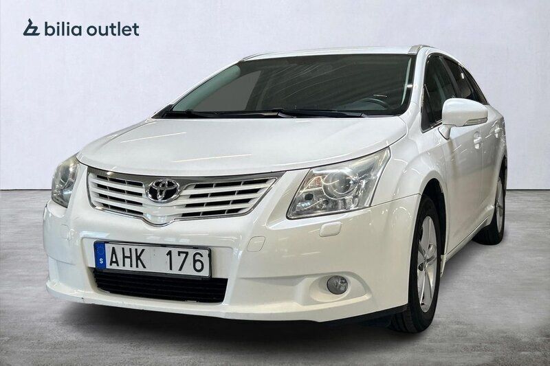 Vit Begagnad 2009 Toyota Avensis Multidrive S Kombi | 70 000 kr (Bra pris) - Bild 1/4