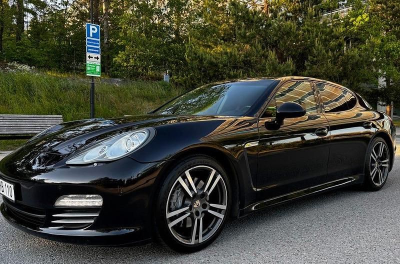Begagnad Porsche Panamera 4 300 HK (220 kW) 2011 Sedan