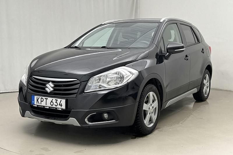 Svart Begagnad 2015 Suzuki SX4 S-Cross Exclusive | 106 000 kr (Superpris) - Bild 1/4