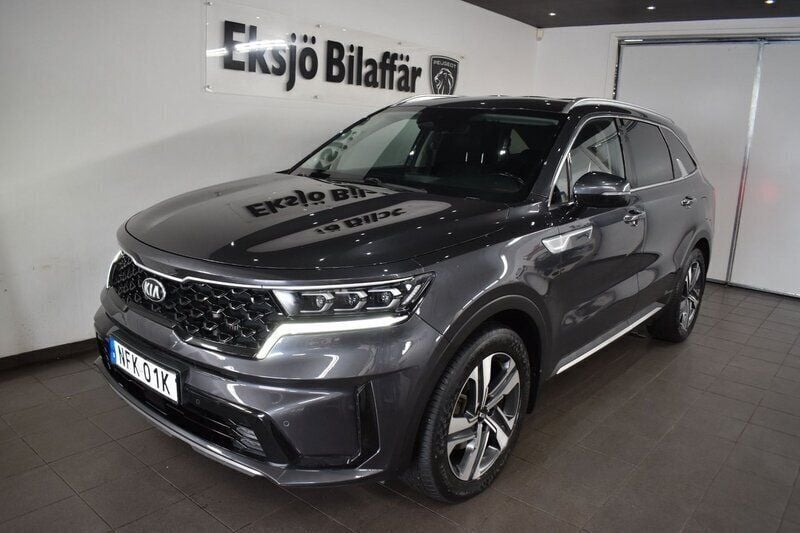 Grå (grå metallic) Begagnad 2021 Kia Sorento 2 SUV | 397 500 kr (Bra pris) - Bild 1/4