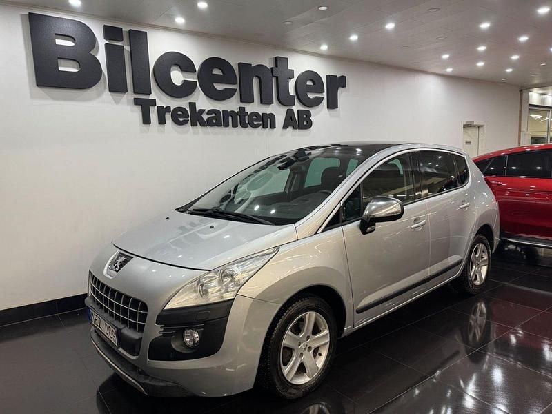 Ljusgrå Begagnad 2011 Peugeot 3008 Kombi | 79 900 kr (Marknadspris) - Bild 1/4