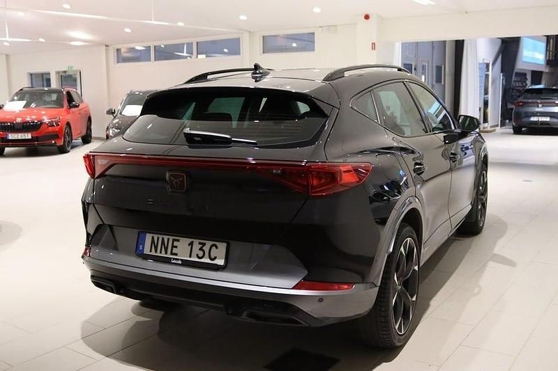 Begagnad Cupra Formentor 150 HK (110 kW) 2023 Midnight black metallic SUV