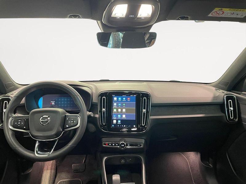 Begagnad Volvo XC40 Plus 300 kW (408 HK) 2023 Svart SUV