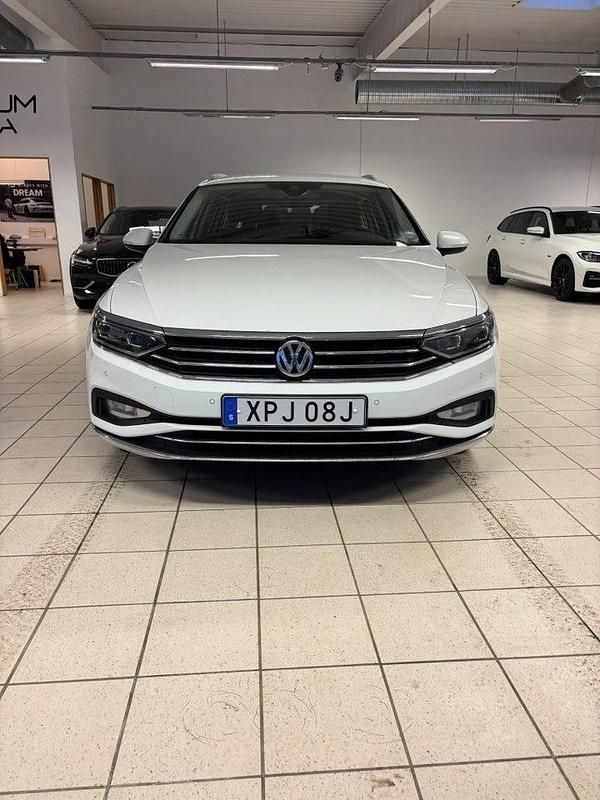 Begagnad VW Passat GT 190 HK (139 kW) 2019 Vit Kombi