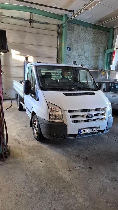 Begagnad Ford Transit 100 HK (73 kW) 2012