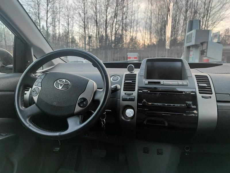 Grön Begagnad 2006 Toyota Prius Halvkombi | 50 000 kr - Bild 1/4