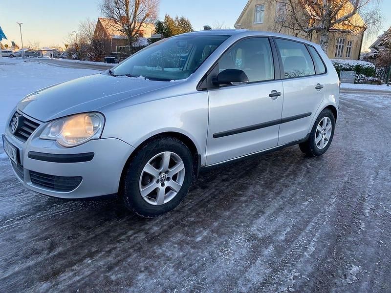 Begagnad 2006 VW Polo Halvkombi | 22 500 kr (Dyr) - Bild 1/4