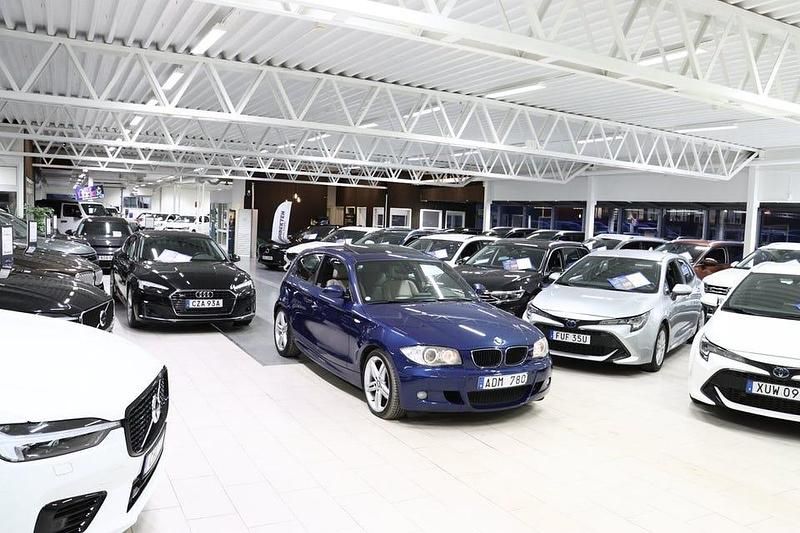 Begagnad BMW 120 Advantage 177 HK (130 kW) 2008 Blå Halvkombi