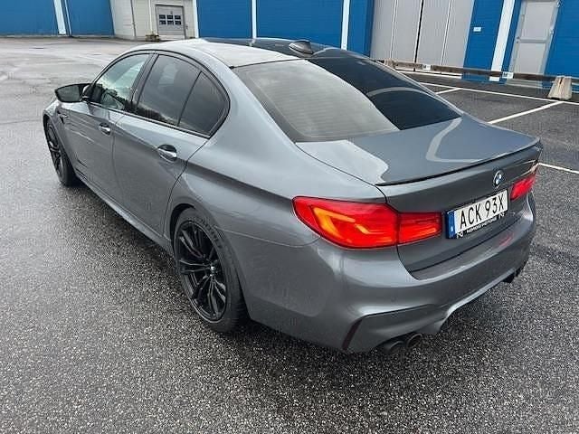 Grå Begagnad 2019 BMW M5 Sedan | 699 000 kr (Superpris) - Bild 1/4