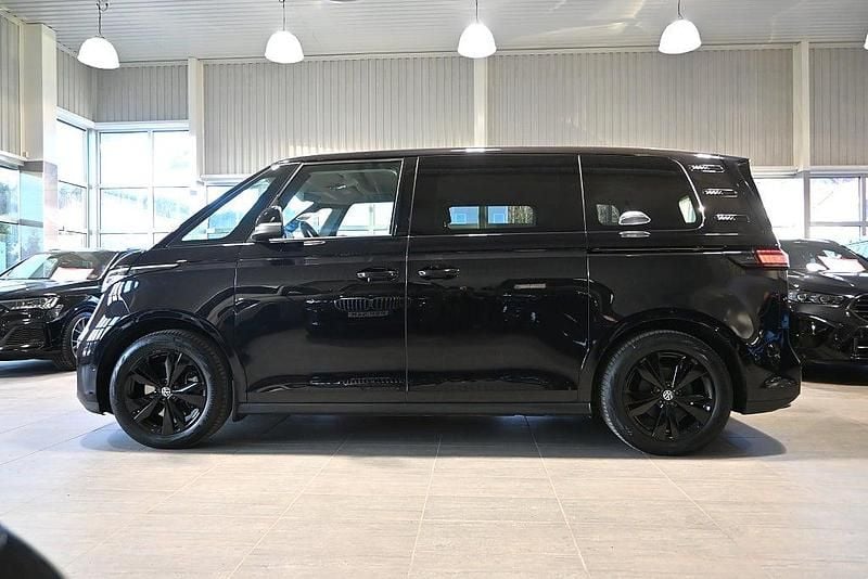 Begagnad VW ID. Buzz Comfortline 2023 Svart Minibuss