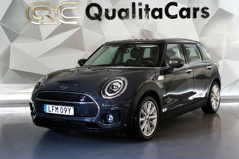 Grå Begagnad 2020 Mini Cooper S Clubman Salt Kombi | 259 700 kr (Marknadspris) - Bild 1/4