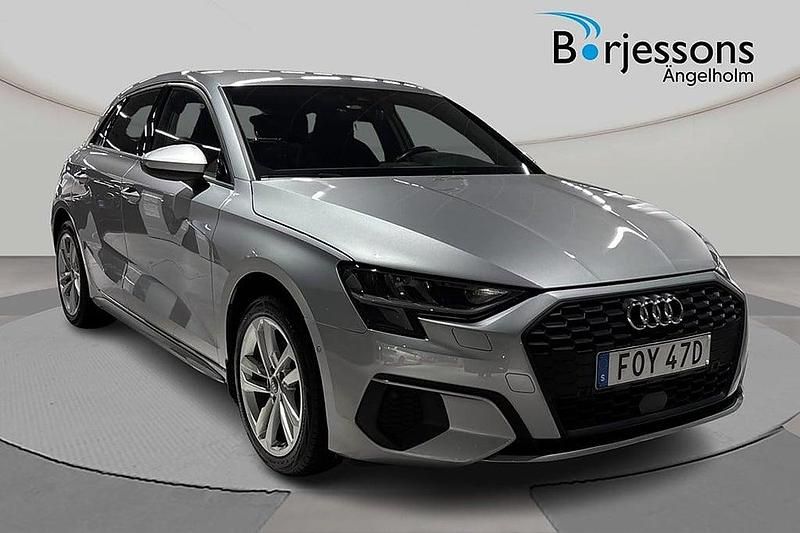 Silver Begagnad 2020 Audi A3 Sportback Proline Halvkombi | 219 000 kr - Bild 1/4