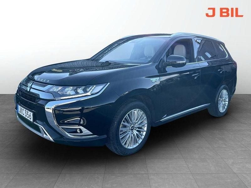 Svart Begagnad 2018 Mitsubishi Outlander P-HEV SUV | 214 900 kr (Bra pris) - Bild 1/4
