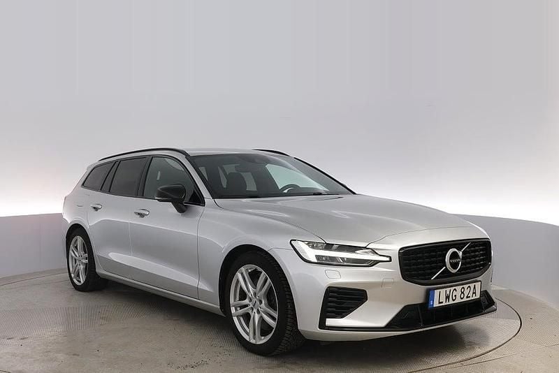Silver Begagnad 2021 Volvo V60 R-Design Kombi | 339 000 kr (Lite dyr) - Bild 1/4
