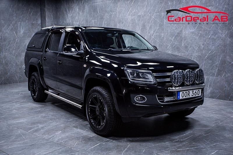Svart Begagnad 2016 VW Amarok Highline Pickup | 194 800 kr (Marknadspris) - Bild 1/4