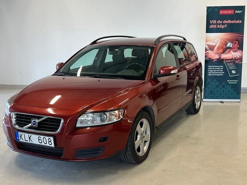 Röd Begagnad 2008 Volvo V50 Kinetic Kombi | 47 800 kr (Marknadspris) - Bild 1/4