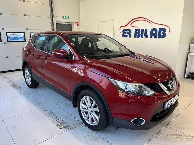 Begagnad Nissan Qashqai 112 HK (82 kW) 2014 Röd SUV
